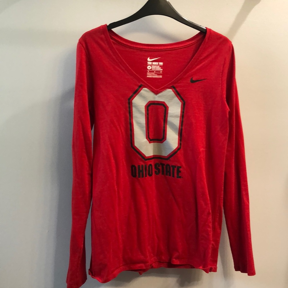 College tee